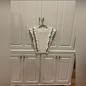 She + Sky: Cropped Ruffle Detail Sweater Size Small (NWT & Boutique)